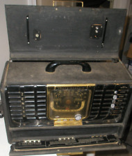 1947 Zenith Trans-Oceanic Shortwave Radio 8G005YTZ1 , powers up, no sound picture