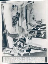 1945 Press Photo Prisoners Japanese Malnutrition Dysentry Tjideno Camp picture