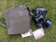  US Army Chemical Biological Field Gas Mask With Bag Sz Med picture