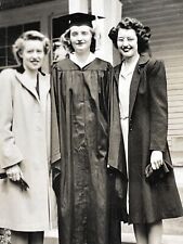 i9 Photograph 1940's Group Of 3 Beautiful Women Pretty Three Lovely Ladies picture