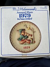 1979 Vintage M.J. Hummel Annual Plate in Original Box picture