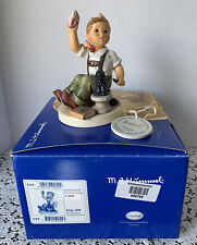 Goebel Hummel Figurine 2002 THE FINAL SCULPT #2180 TMK8 0768/8000. Signed MIB. picture