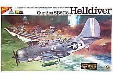 Plastic model 1/48 US Navy carrier dive bomber Curtiss SB2C-5 Helldiver 1984 vol picture