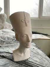 Nefertiti: Graceful 12-Inch Plaster Bust – A Timeless Homage to the Queen of Anc picture