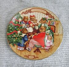 Avon 1989 Bears Together for Christmas Plate 8