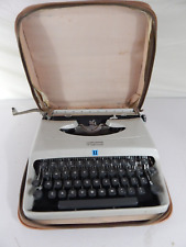 *VERY RARE* Underwood Diplomat 1960's Typewriter (80102) with Carry Case picture