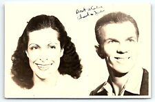 1930s SMILING COUPLE 