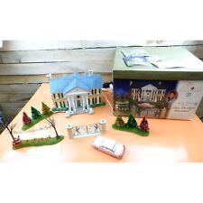 Department 56 Elvis Presley's Graceland Holiday Special Edition Gift Set #55041 picture