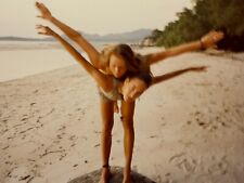 2G Photograph Pretty Women Lovely Ladies Arms Stretched Out Tropical Beach Cute  picture
