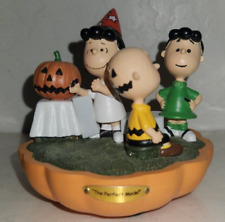 VTG Hawthorne Village The Perfect Model Peanuts Its The Great Pumpkin Collection picture