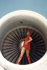 PACIFIC SOUTHWEST AIRLINES FLIGHT ATTENDANT STANDING IN ENGINE 4X6 POSTCARD picture