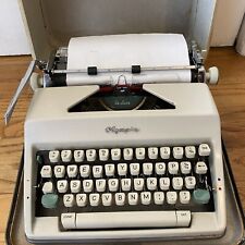 OLYMPIA DE LUXE MANUAL TYPEWRITER w/CASE West Germany Works Good White Keys picture