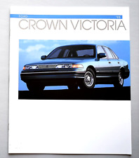 1993 FORD CROWN VICTORIA SALES BROCHURE CATALOG ~ 16 PAGES ~ 9