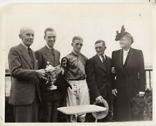1941 Press Photo - Grand National Cup Award - Speculate  Horse - Racing Race  picture