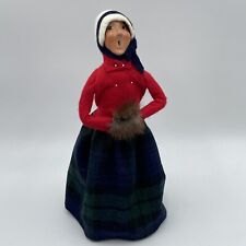 Vintage Byers Choice Caroler 1981 Traditional Woman White Hat Plaid Skirt Muff picture