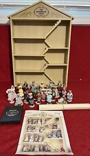 WoodMouse Family Franklin Mint Porcelain Collection 25 Figs Wooden Rack Complete picture