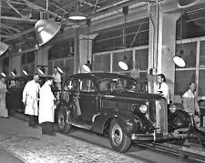 1937 LA SALLE ASSEMBLY LINE PHOTO  (205-N) picture