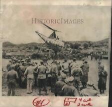 1951 Press Photo A helicopter carrying United Nations negotiators leaves Munsan. picture