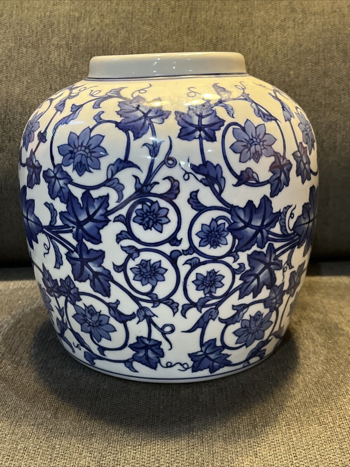 Vintage Bombay Blue & White Chinoiserie Style Vase Floral Ginger Jar Vase 8