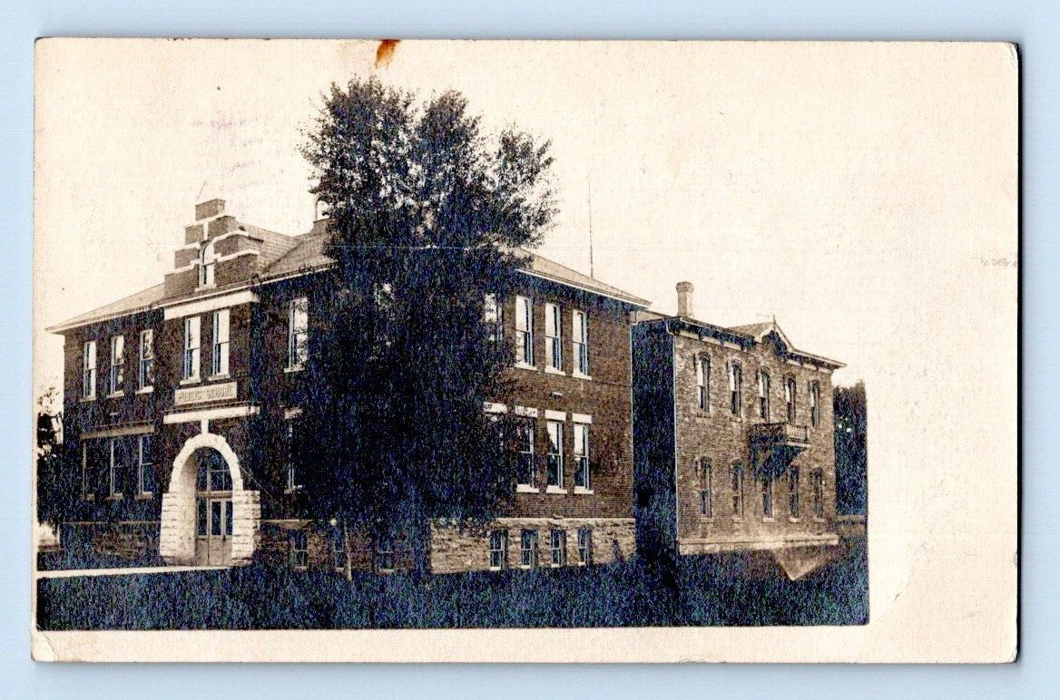 RPPC 1907. BUTTE, MONTANA. PUBLIC SCHOOL. POSTCARD JJ15