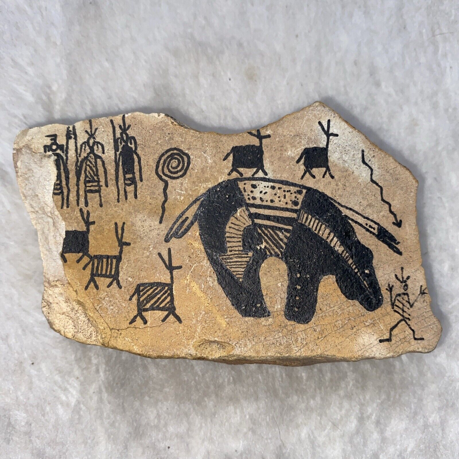 *RARE* Native American Hand Painted Hunting Scene Petroglyph Stone Artist Signed