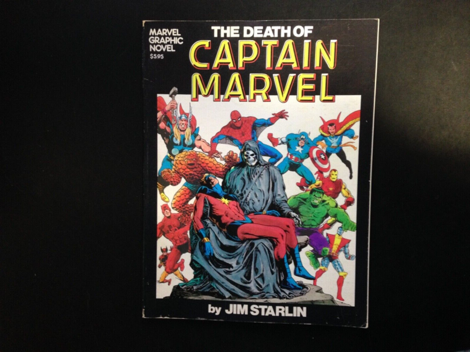 The Death of Captain Marvel Graphic Novel-Jim Starlin 1st Print 1982-FAST SHIP
