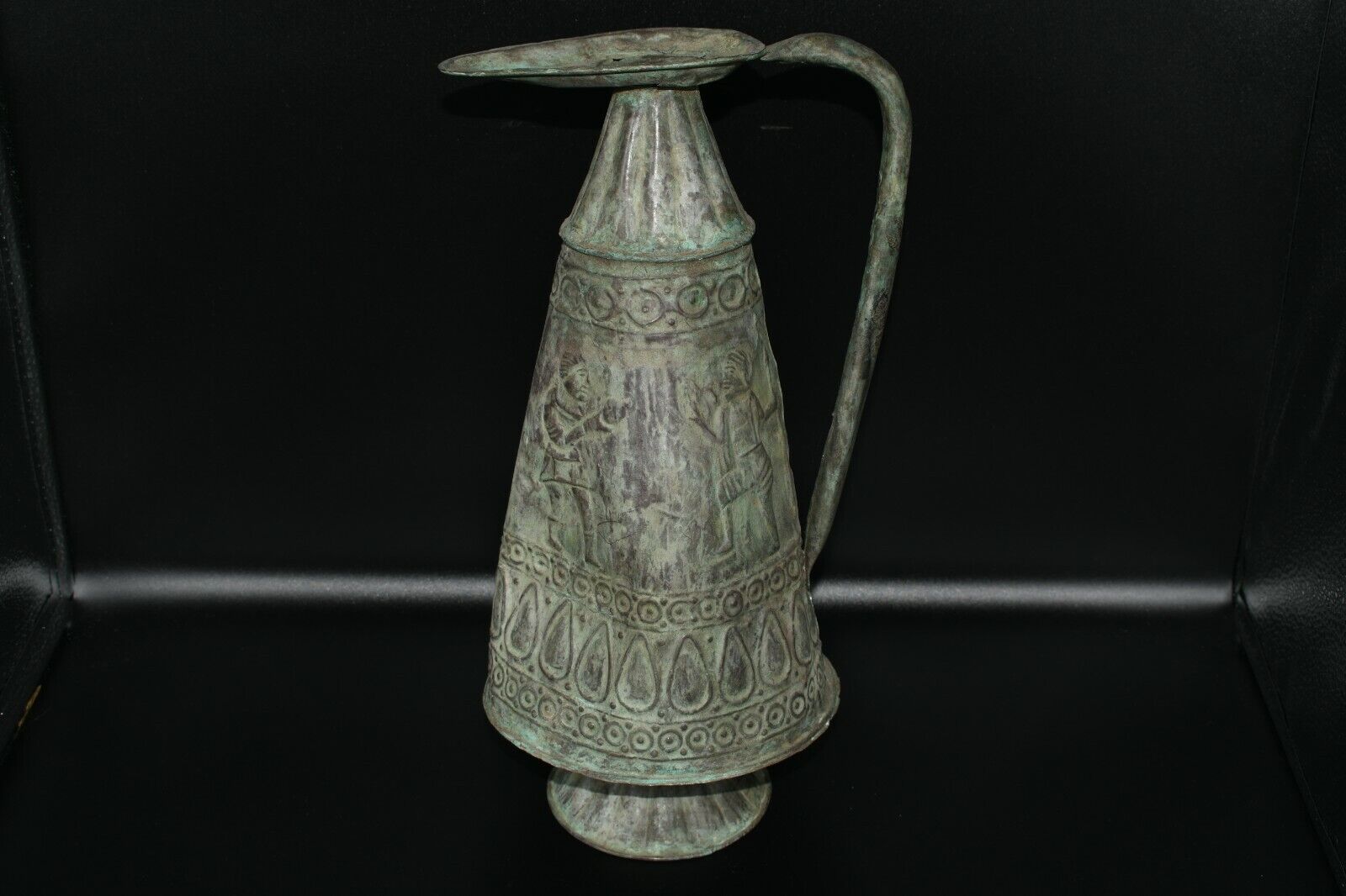 Large Ancient Near Eastern Sasanian Ewer Ancient Aftaba with Multiple Figurines