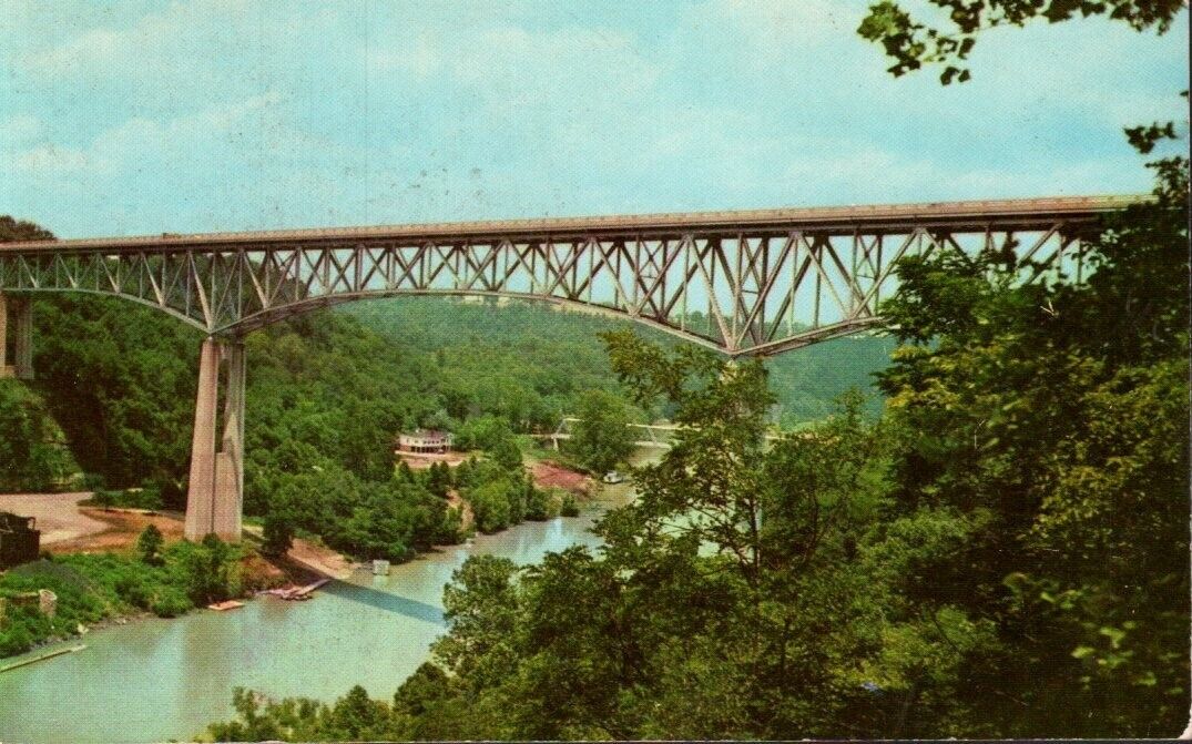 Postcard - Clay\'s Ferry Memorial Bridge, Kentucky River 0300