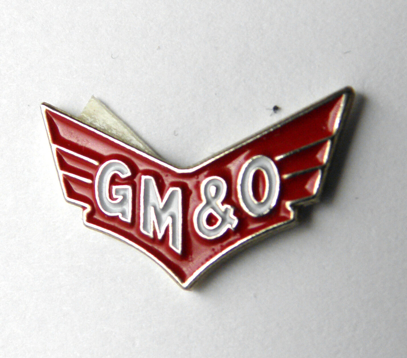 GM&O GM & O US RAIL RAILWAY GULF MOBILE OHIO RAILROAD LAPEL PIN BADGE 1/2 INCH
