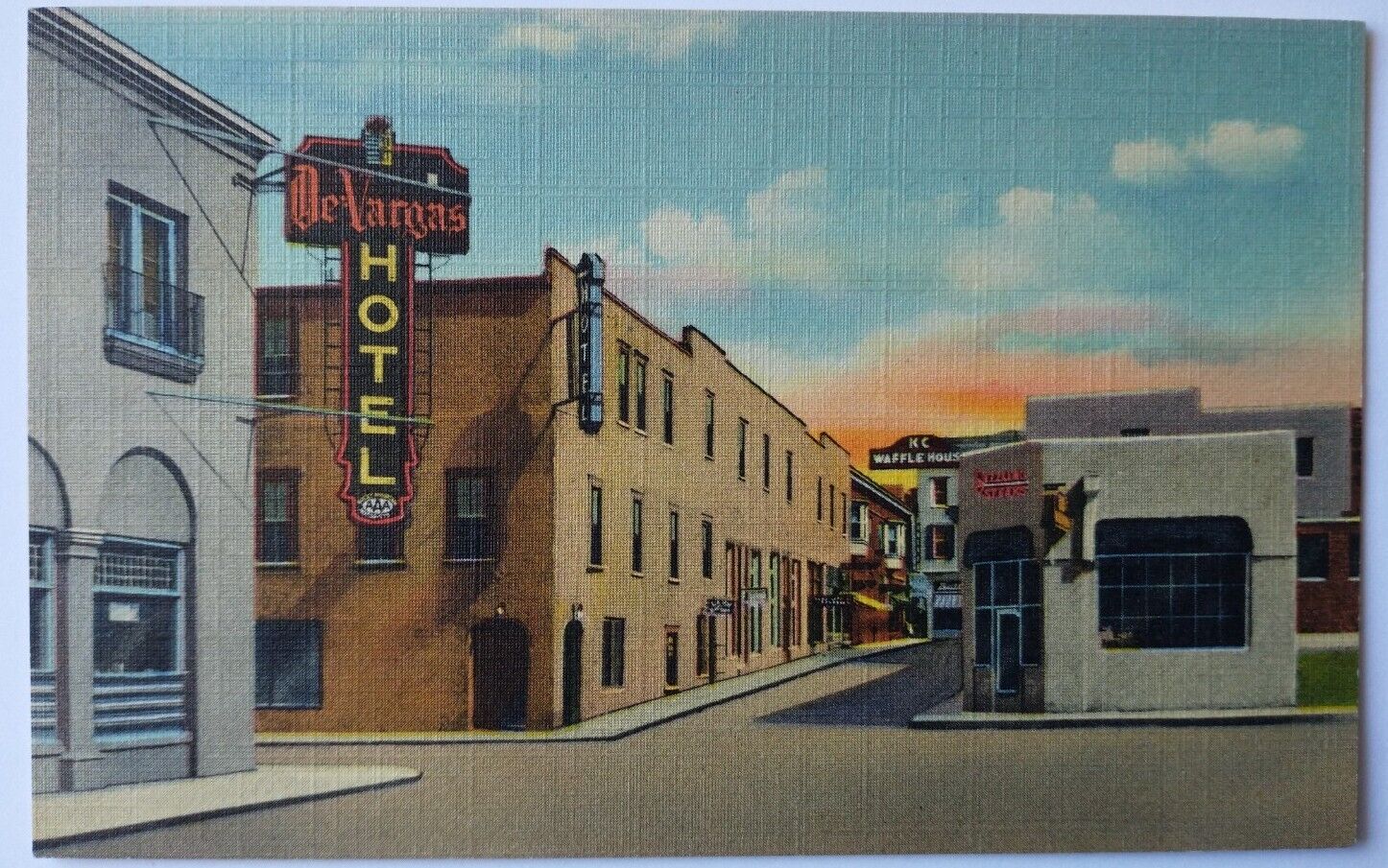 De Vargas Hotel Don Gaspar Street Santa Fe New Mexico Linen Postcard 