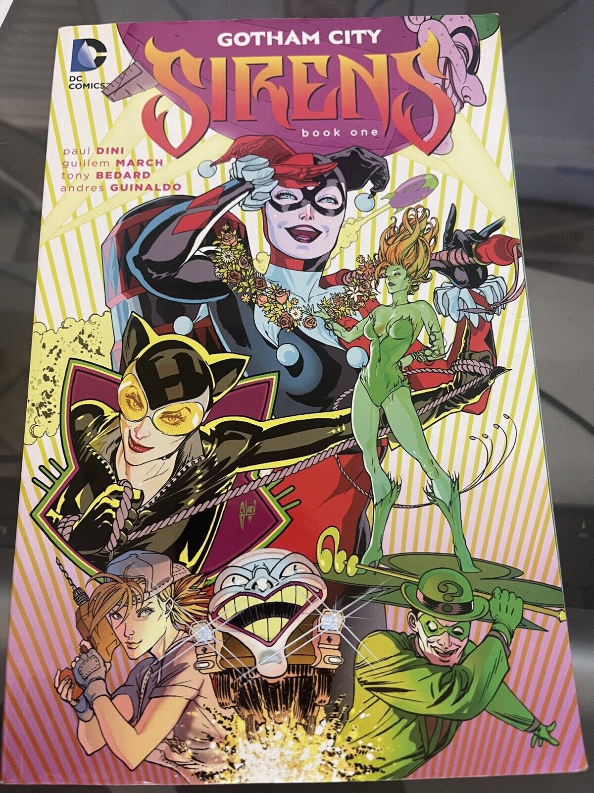 Gotham City Sirens Book One by Paul Dini (2014, Trade Paperback) back has a tear