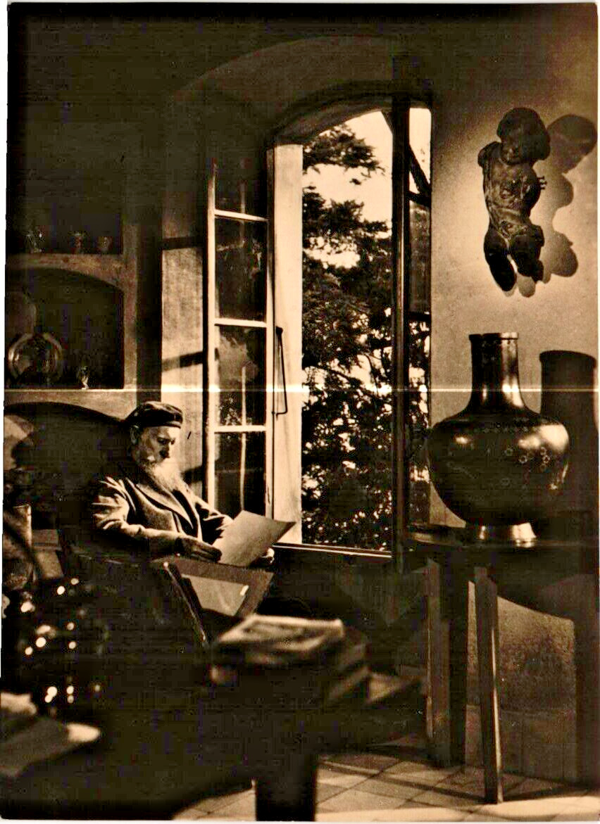 ARISTIDE MAILLOL (1861-1944) IN HIS COUNTRY HOUSE IN BANYULS. 1943