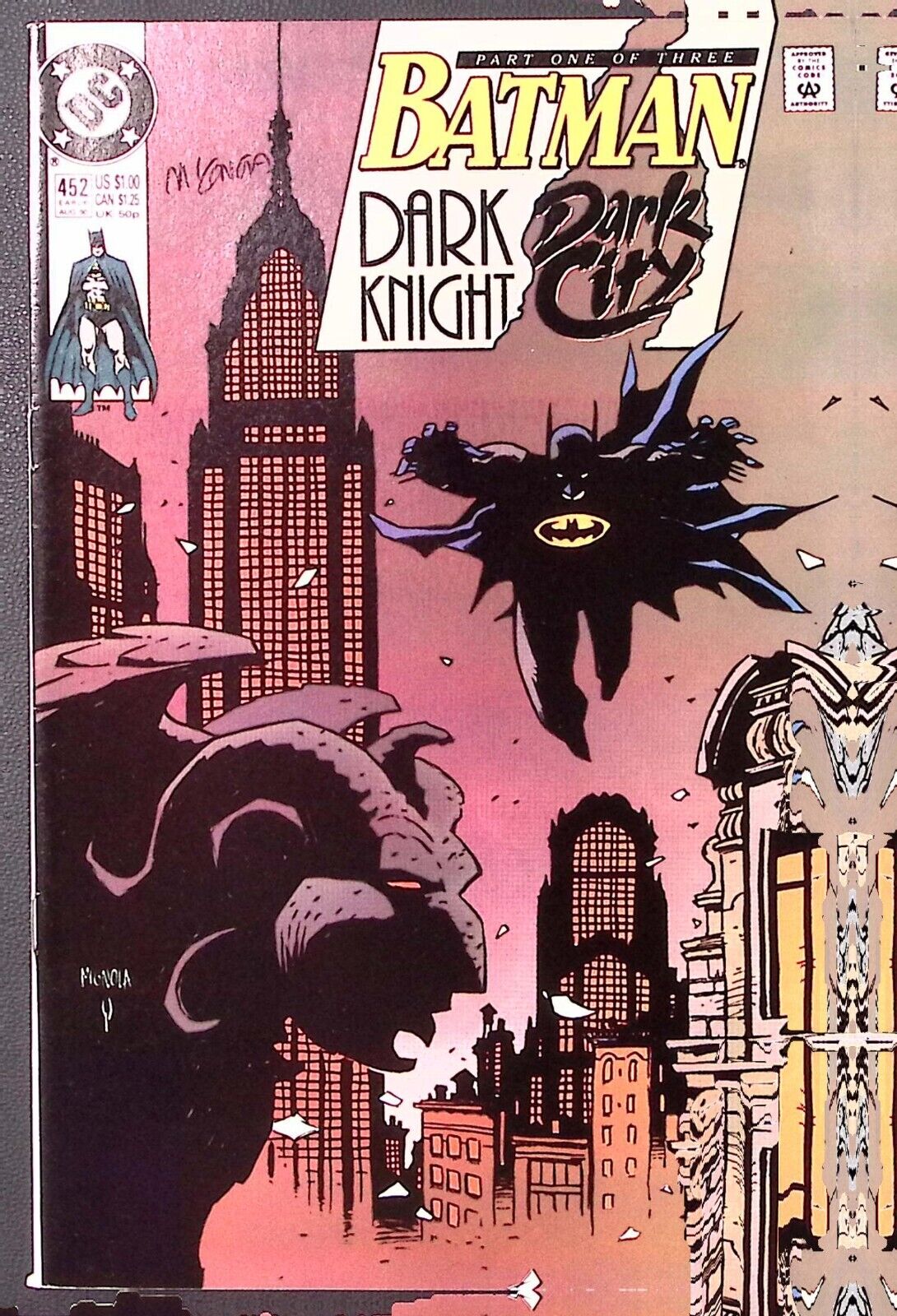 1990 BATMAN DARK KNIGHT DARK CITY #452 DC COMICS AUTOGRAPHED BY MILLIGAN   Z2405