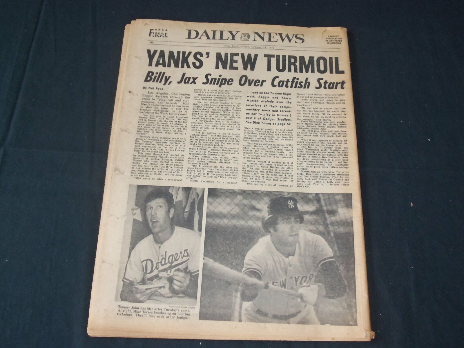 1977 OCTOBER 14 NEW YORK DAILY NEWS NEWSPAPER - YANKEES NEW TURMOIL - NP 3590