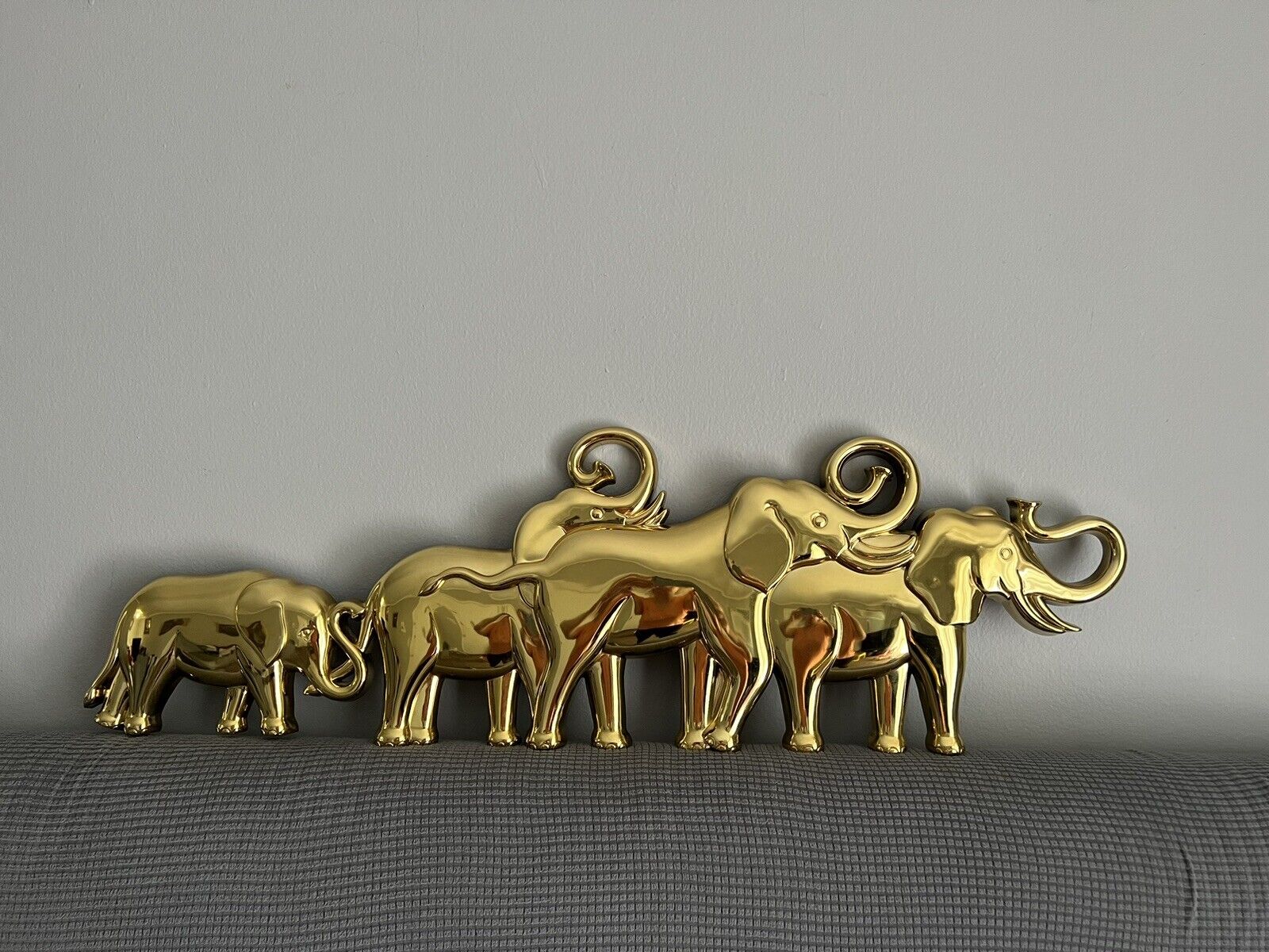 Vtg Big Syroco 7635 Elephants Herd Gold 3D Plaque Wall Decoration Accent 38”