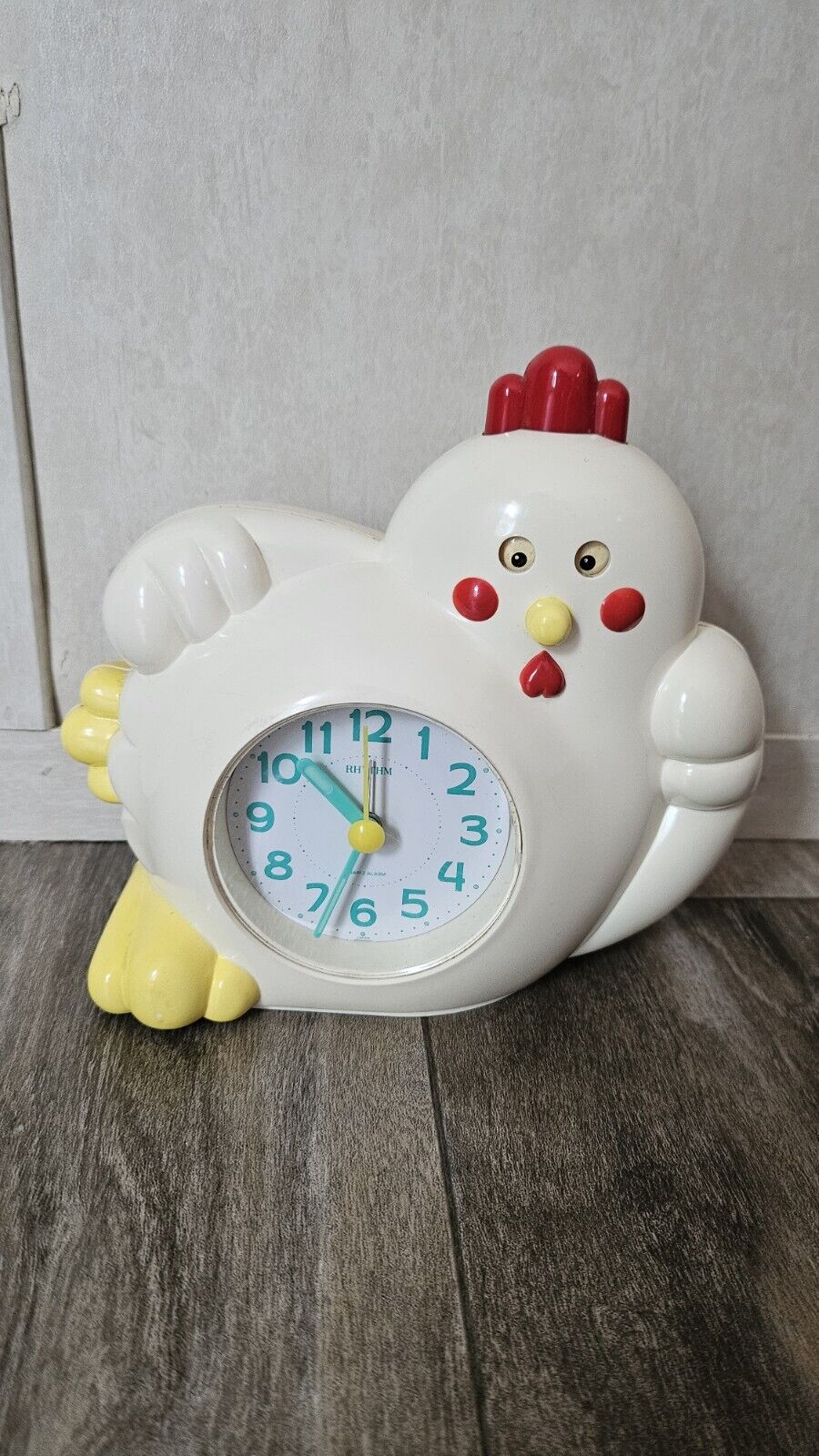90s Vintage Rhythm Japan Plastic Hen Chicken Clucking Alarm Clock Quartz READ