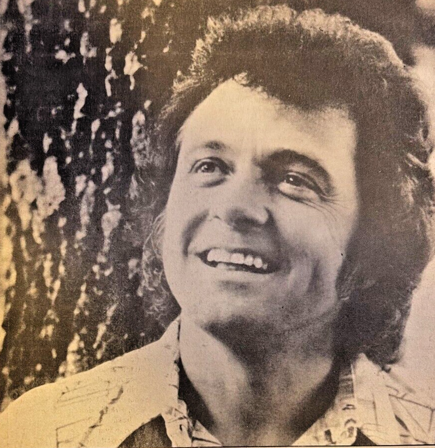 1977 Country Singer Johnny Carver