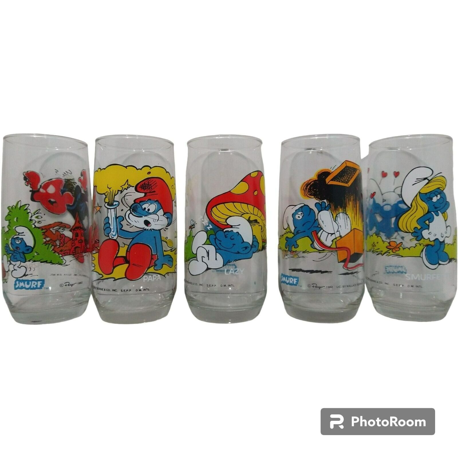 Vintage 1982 Smurfs Collector Glass Cups Set Of 5 Wallace Berrie PEYO