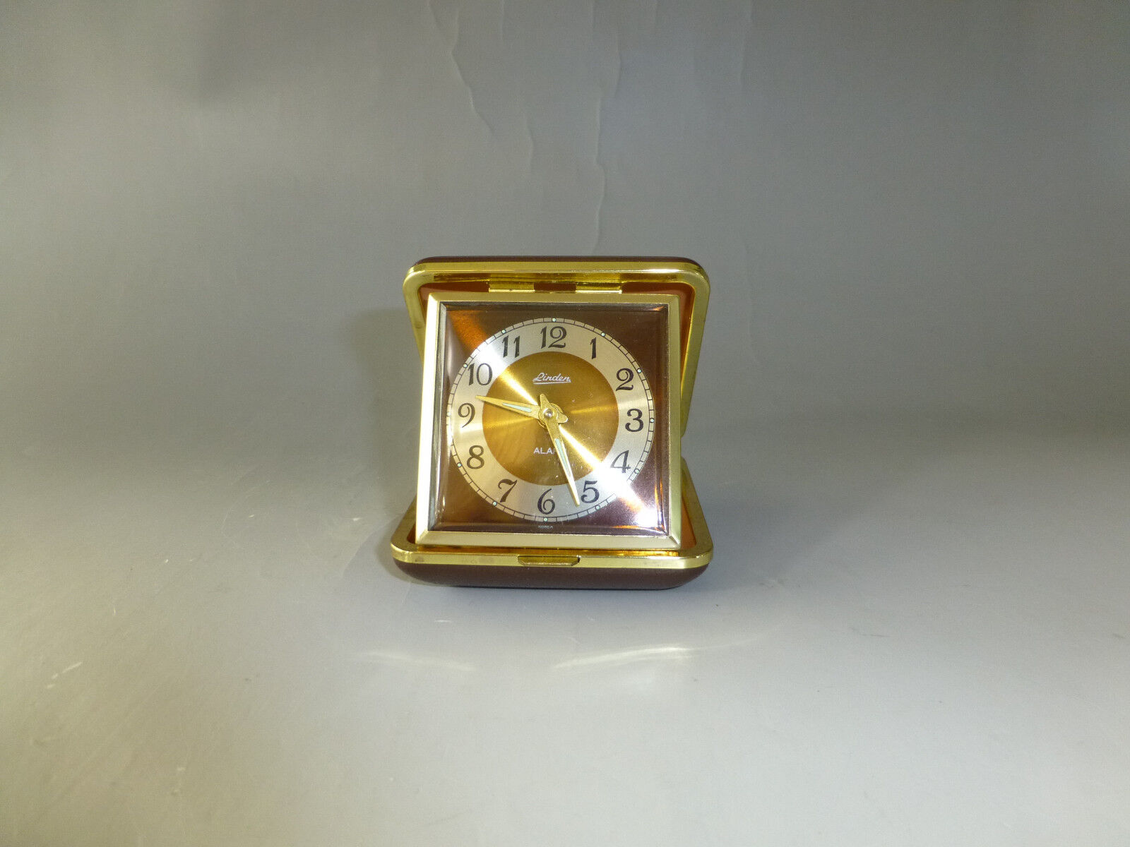 Vintage Linden Mechanical Wind Up Traveling Folding Alarm Clock (Watch Video)