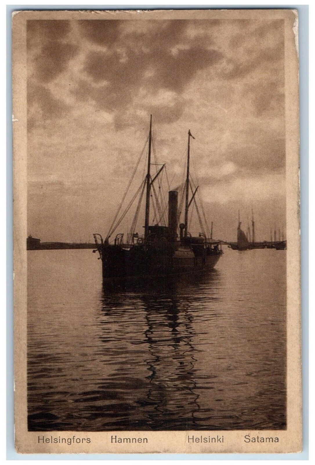 Finland Postcard Helsingfors Hamnen Helsinki Harbor c1930's Vintage Unposted
