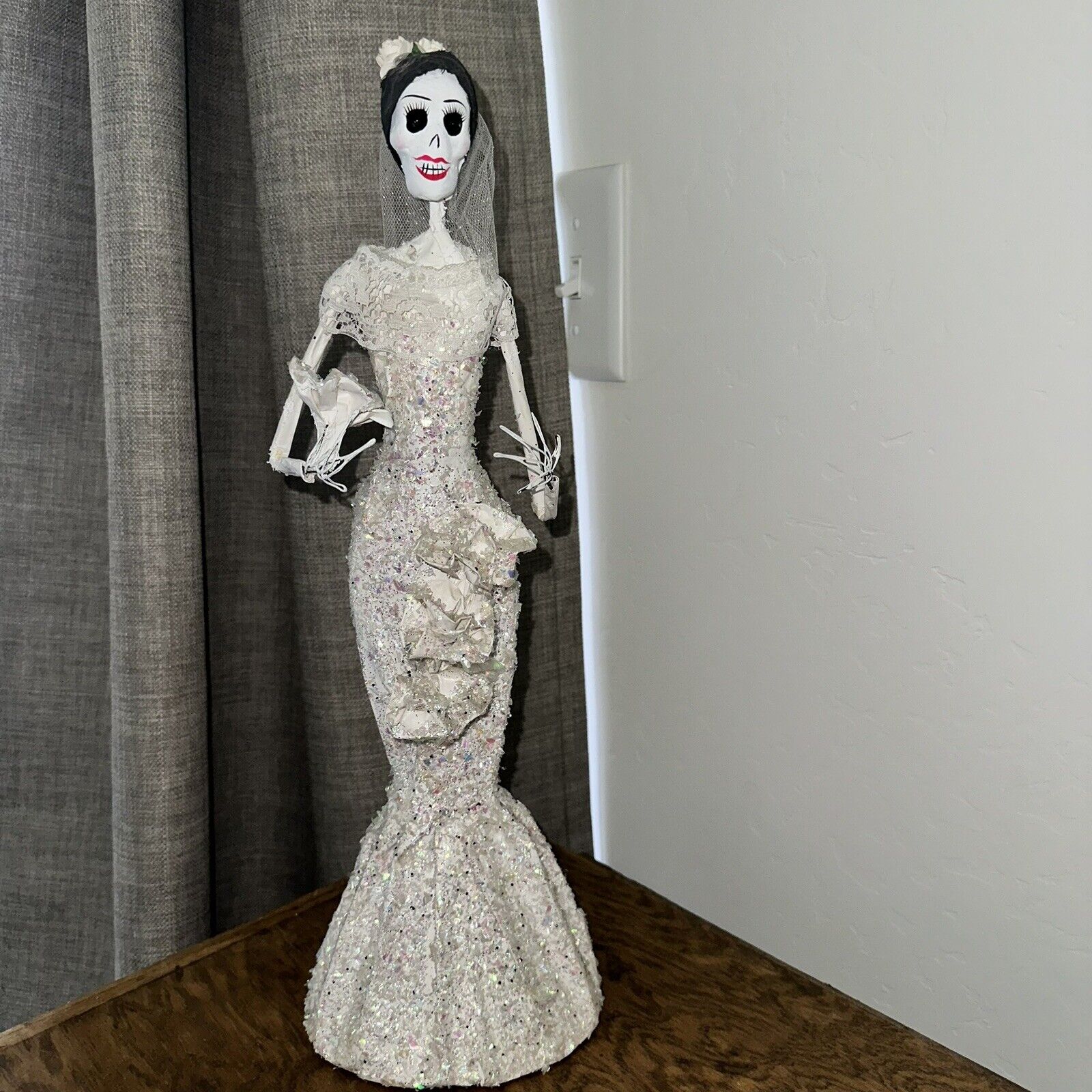 La Calavera Catrina Dia de Los Muertos Paper Mache Figure 17” Handmade Unique