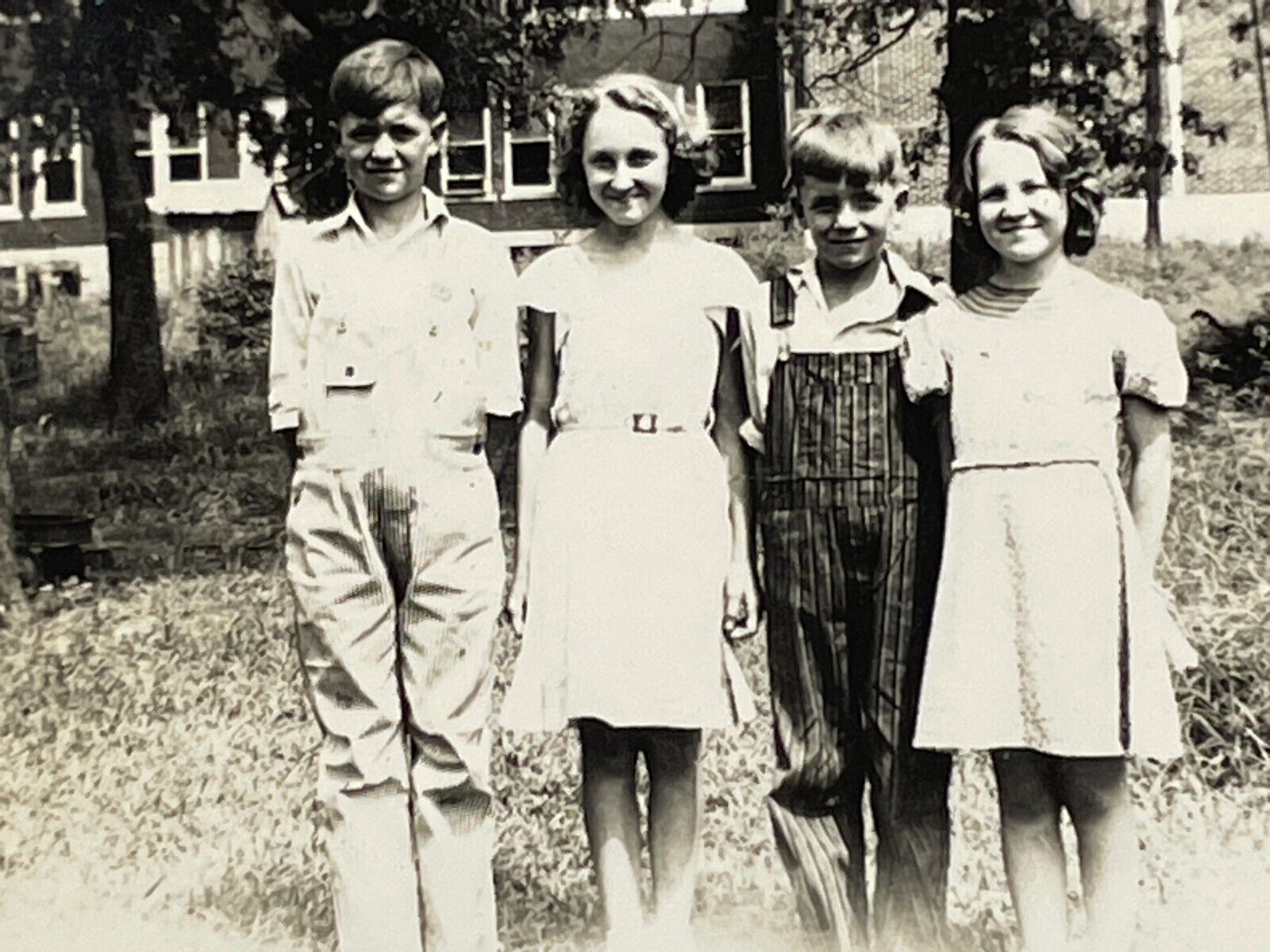 IF Photograph Group Photo Kids Boys Girls Friends 1940's 