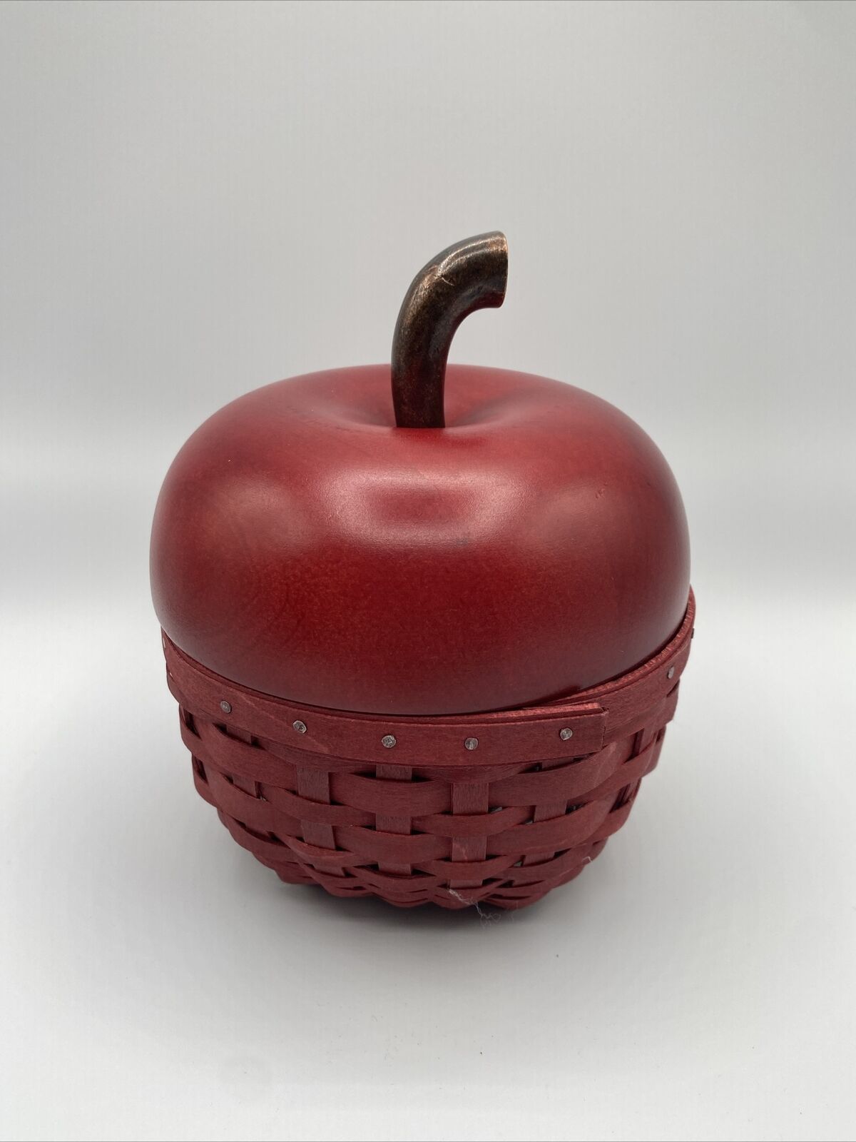 Rare Longaberger 2007 Collectors Club Red Apple Basket - Highly Collectible