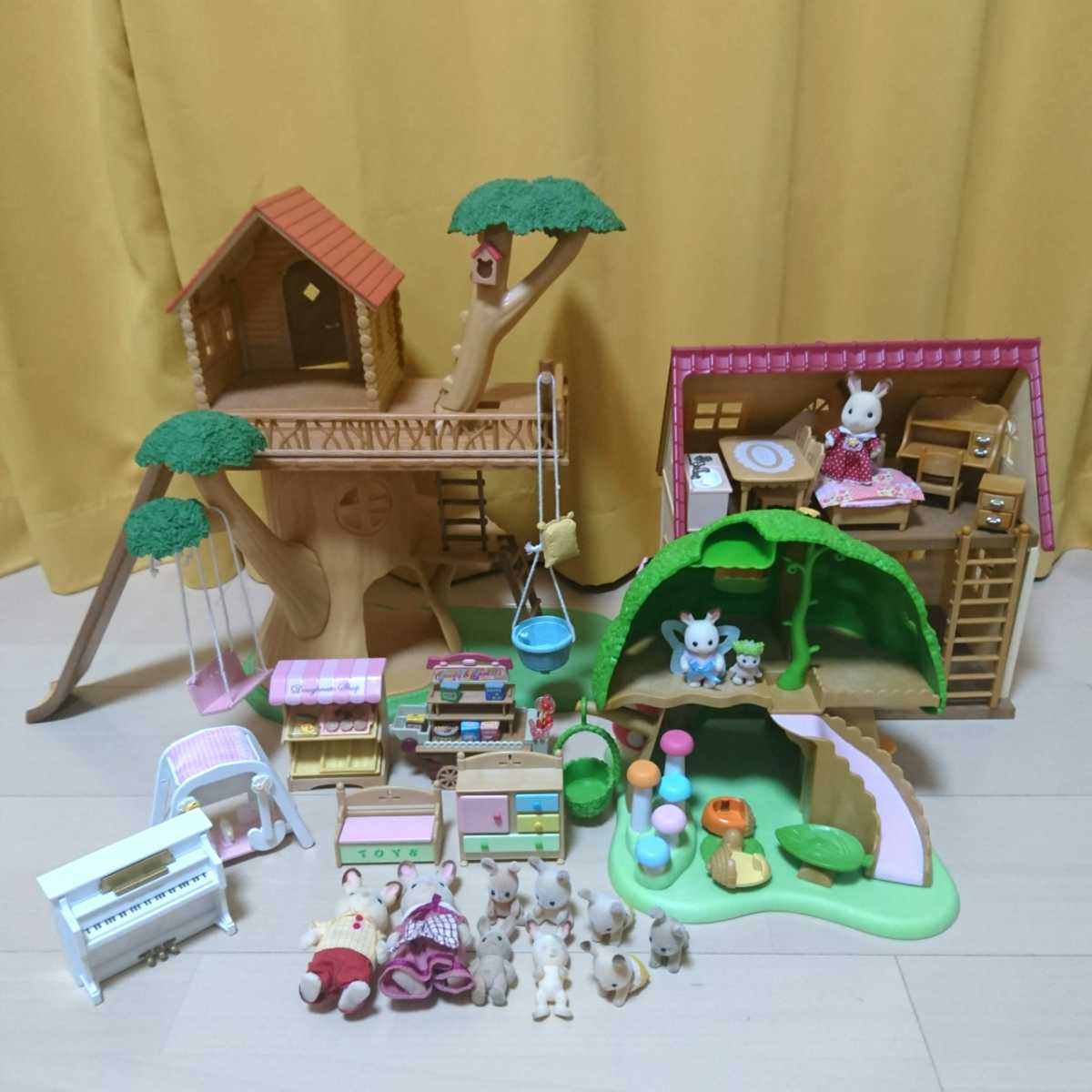 Sylvanian Families Lively Tree House Fairy's Secret Tree Lmited Vintage Doll