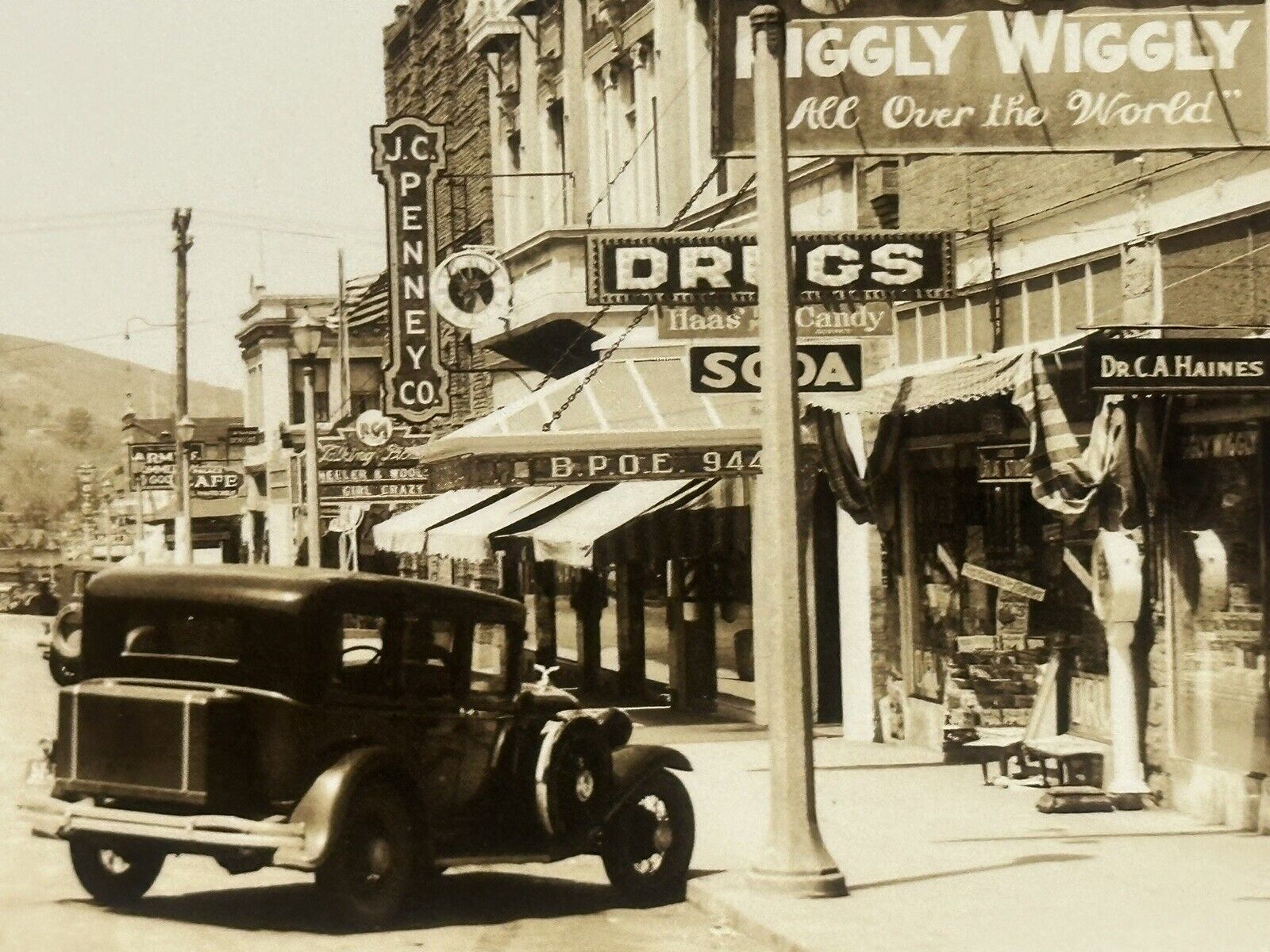 Ashland OR Postcard RPPC Photo East Main Street Piggly Wiggly Sign Old Cars