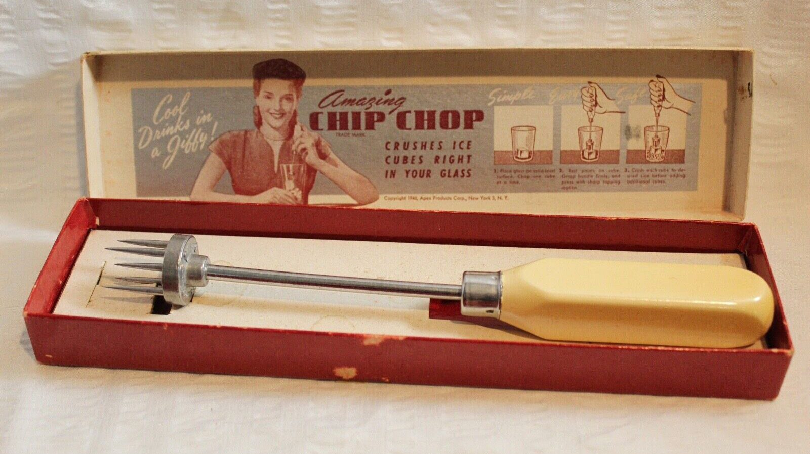 Vintage Chip Chop 1946 Ice crusher Pick Chopper Spring Action - Original Box