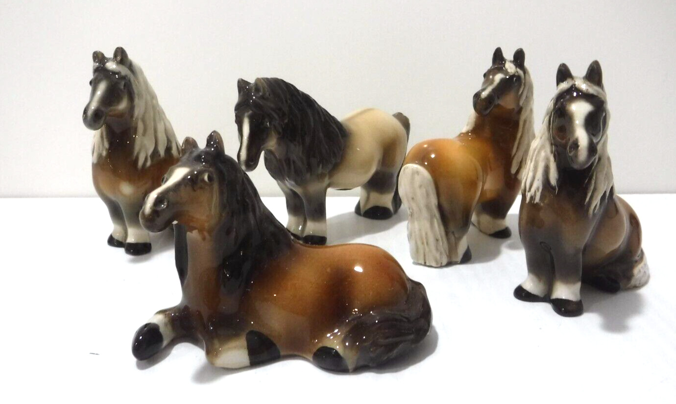 Cheval Miniature Figurine Pony Models a Herd of 5 Handcrafted Ponies 4 In.X 3In.