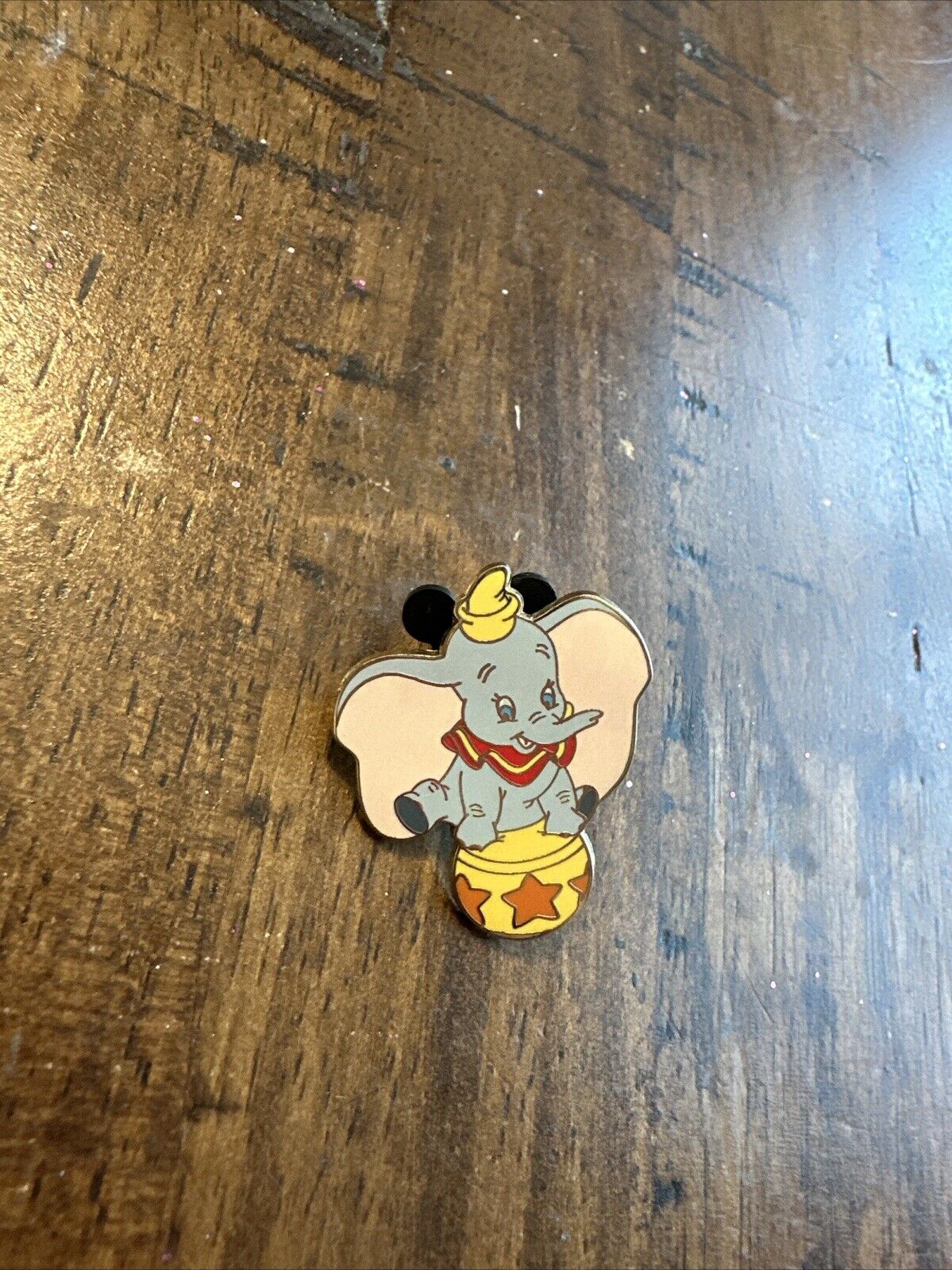 2002 Disney Dumbo The Clown On Circus Ball Trading Pin #40921