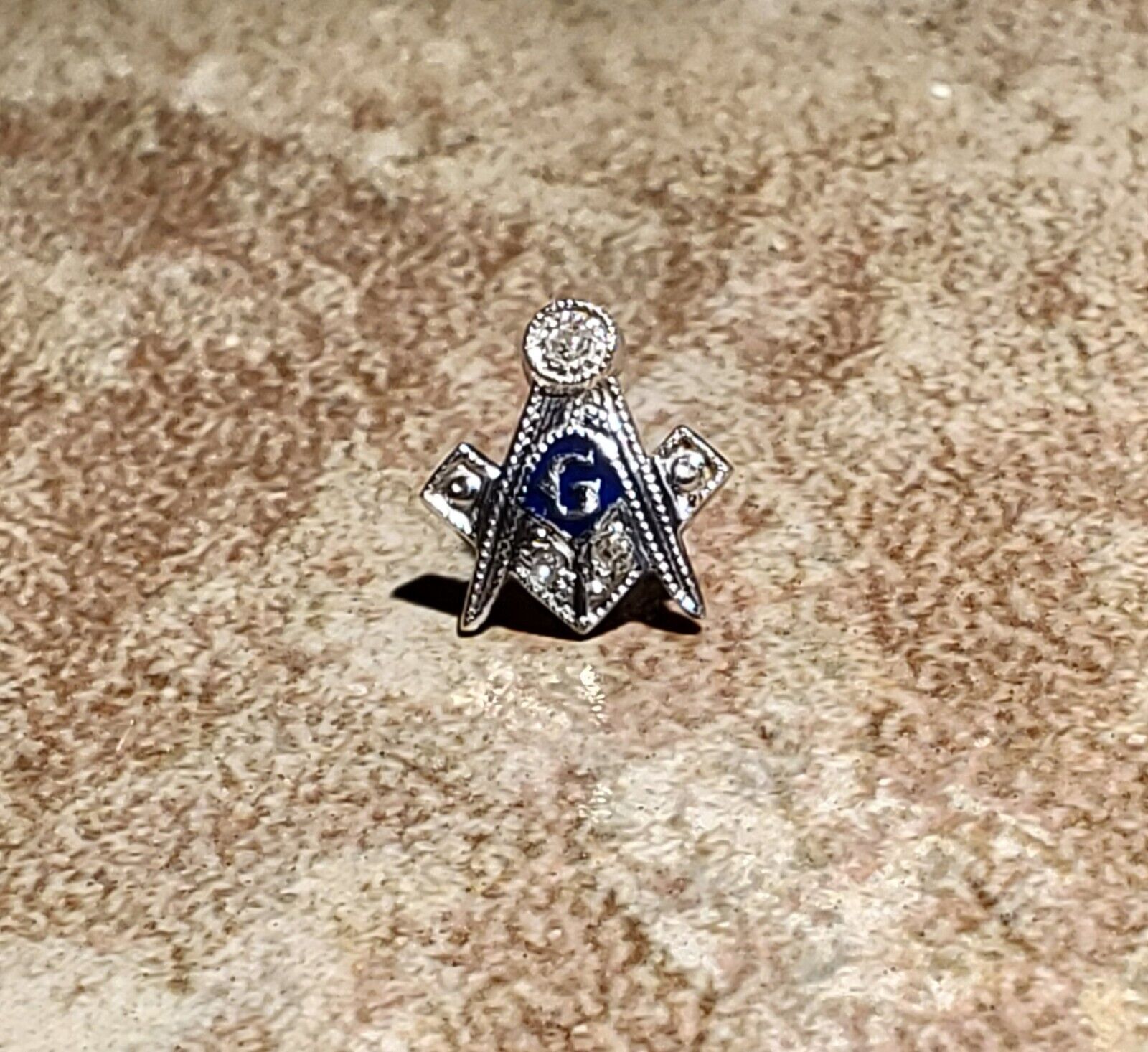 Vintage 10K Gold Masonic Blue Lodge Lapel Pin