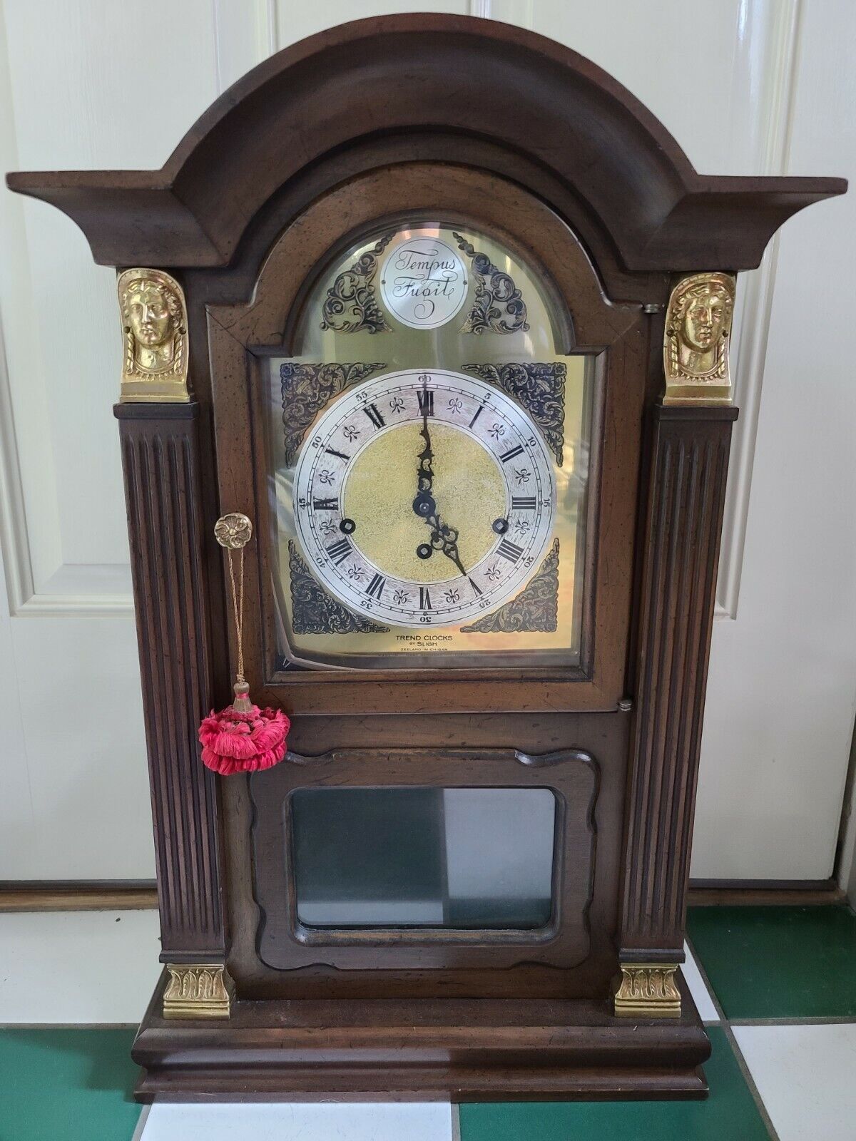 Sligh Trend Mahogany Mantel Clock, Tempus Fugit, style #801, movement #101